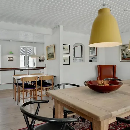 펜션 Lovely In With Kitchen Åbybro
