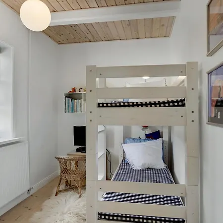 Lovely In With Kitchen Tatil Evi Åbybro