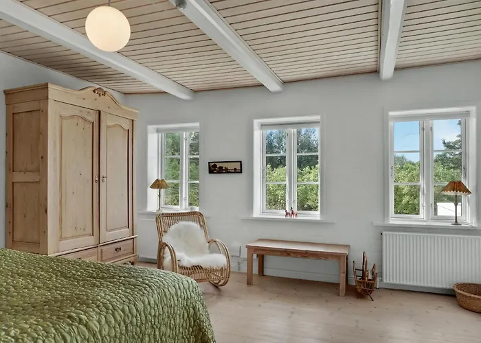 Lovely In With Kitchen